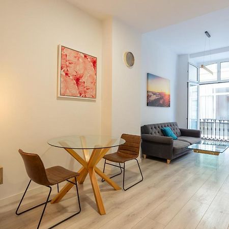 Urbe10 Plaza De La Constucion Premium Loft Apartment Malaga Luaran gambar