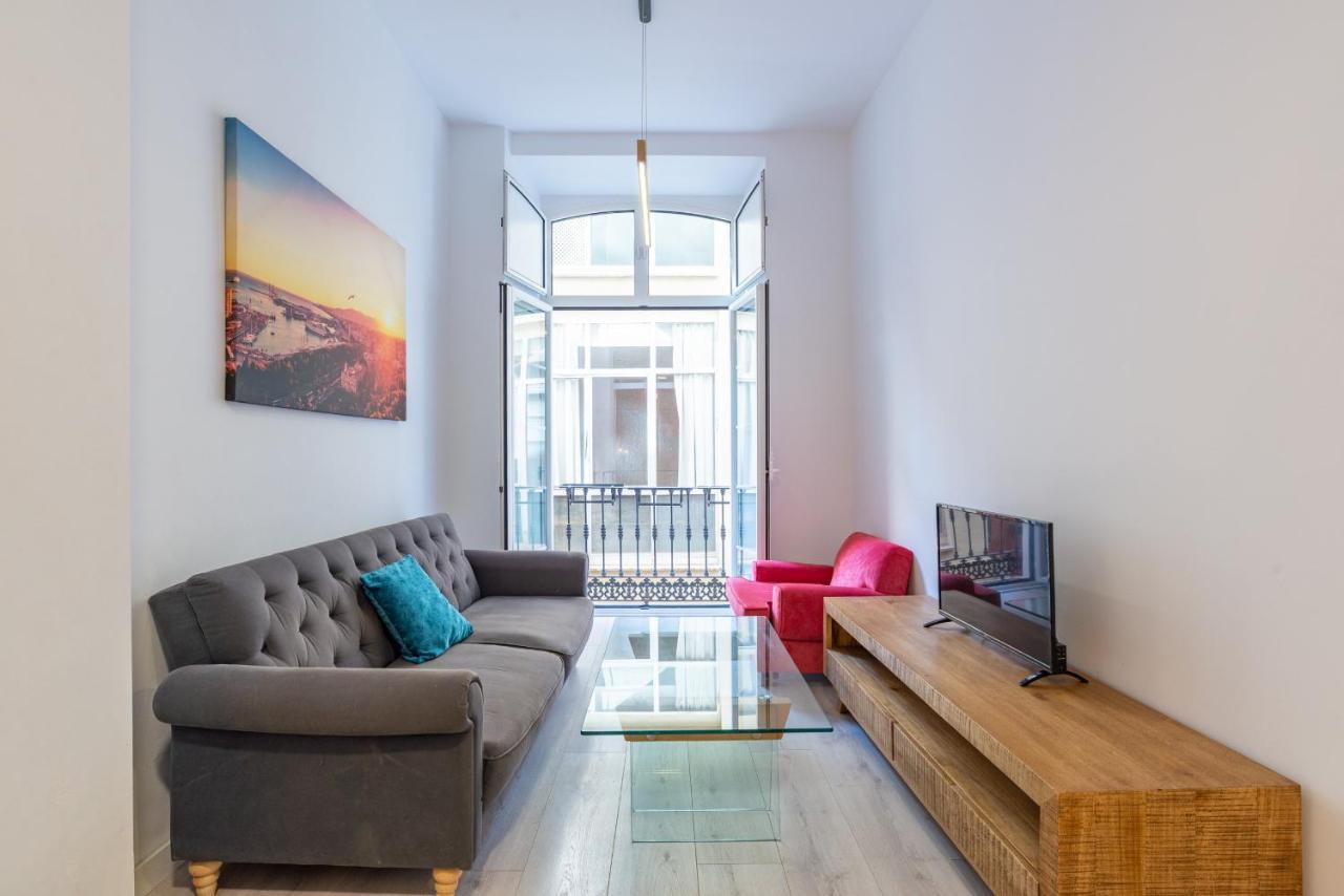 Urbe10 Plaza De La Constucion Premium Loft Apartment Malaga Luaran gambar