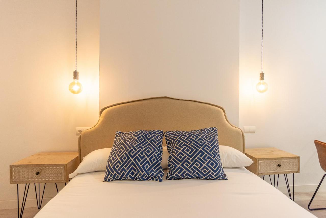 Urbe10 Plaza De La Constucion Premium Loft Apartment Malaga Luaran gambar