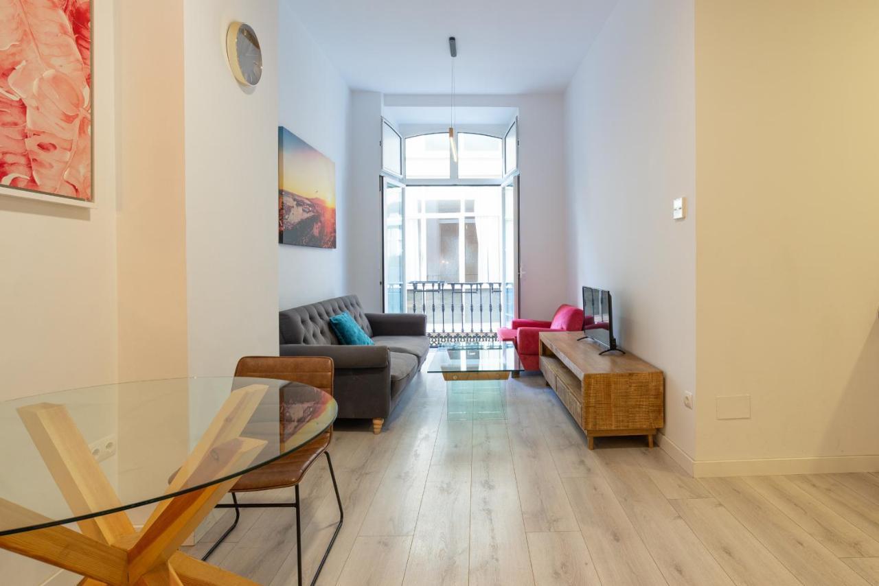 Urbe10 Plaza De La Constucion Premium Loft Apartment Malaga Luaran gambar