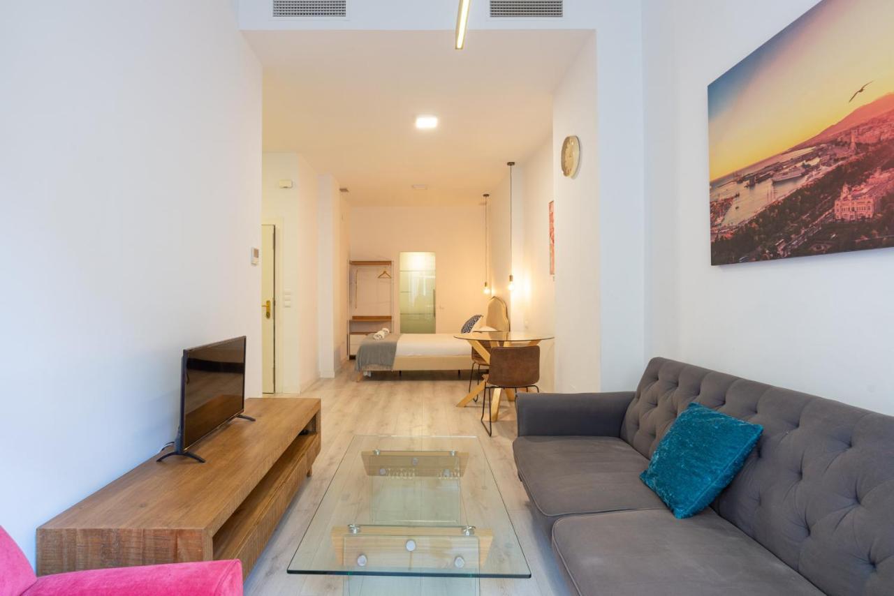 Urbe10 Plaza De La Constucion Premium Loft Apartment Malaga Luaran gambar