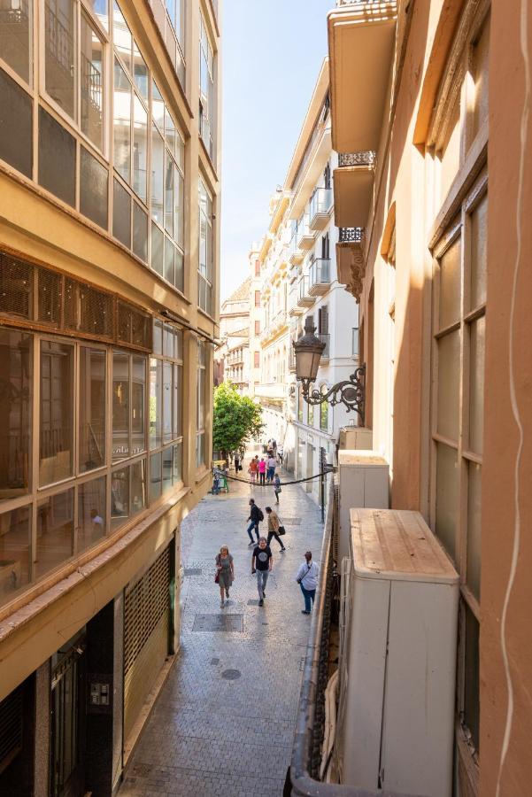 Urbe10 Plaza De La Constucion Premium Loft Apartment Malaga Luaran gambar